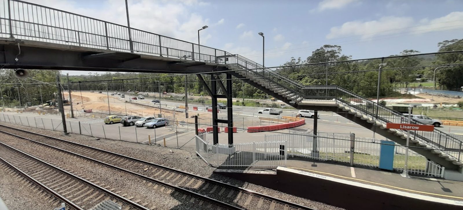 Lisarow Station